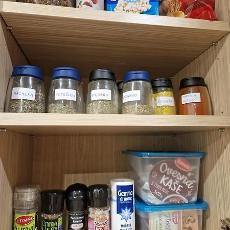 Apartamento V Starej Lesnej S Balkónom *