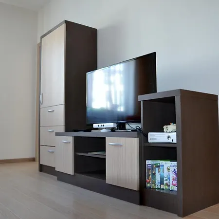 V Starej Lesnej S Balkonom