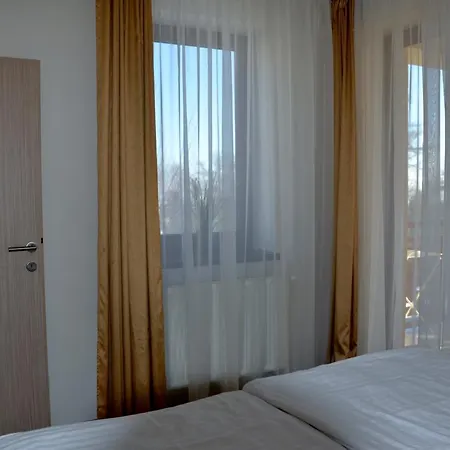 V Starej Lesnej S Balkónom