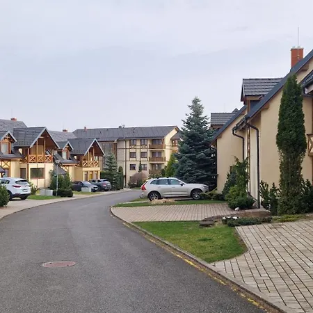 V Starej Lesnej S Balkónom Appartamento *