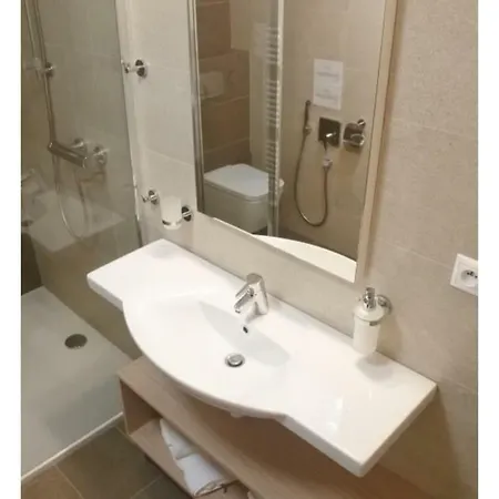 Apartment V Starej Lesnej S Balkonom *